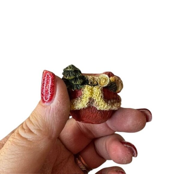 Mini Tea Set With Christmas Design & Santa Figures Collectible Porcelain Gift Se - Picture 4 of 12